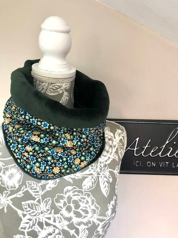 Snood fleuri doublure vert sapin