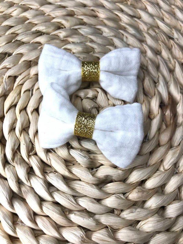 Barrette en tissu blanche