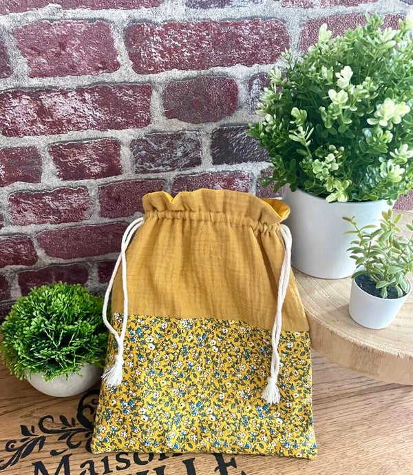Pochon personnalisé fleuri jaune moutarde