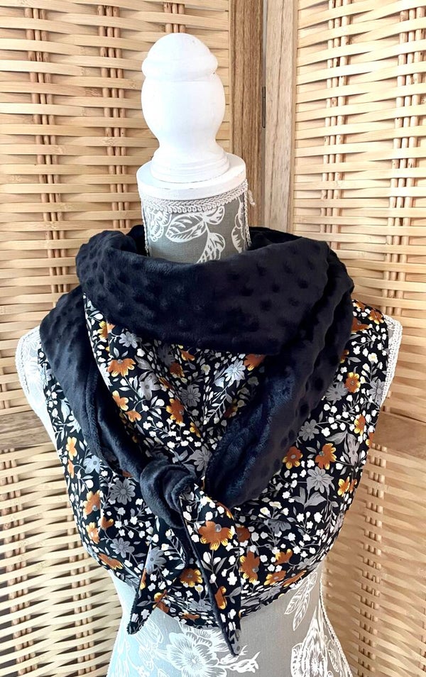 Chèche femme en coton fleuri noir/camel doublé polaire pois noir