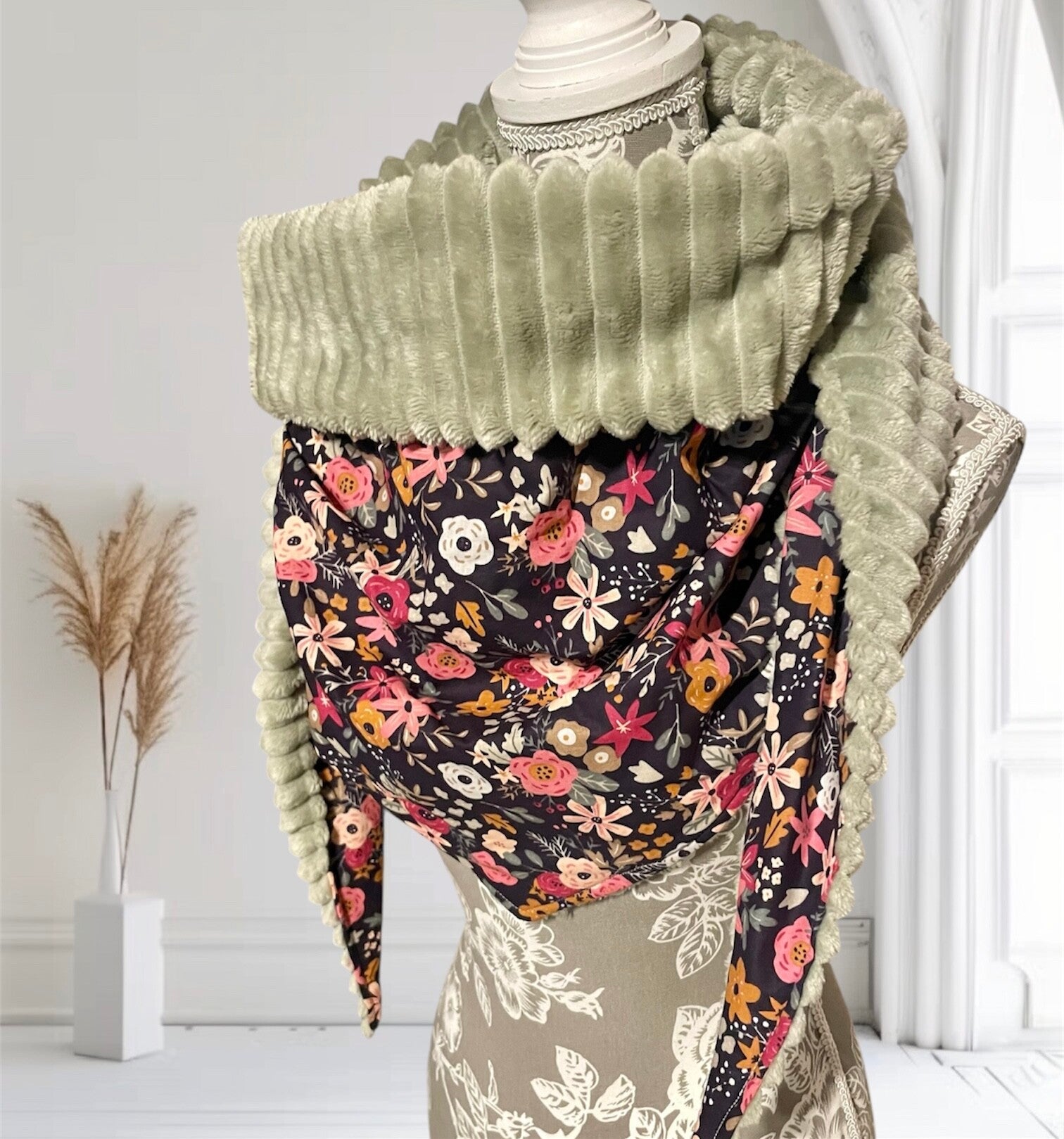 Chèche femme en coton fleuri doublure côtelé vert d’eau