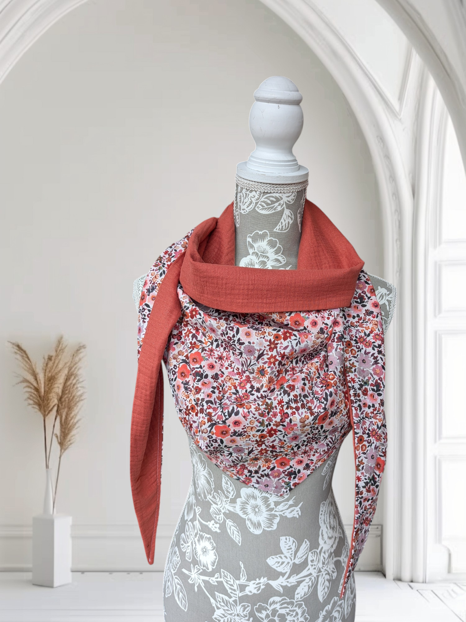 Chèche femme en coton fleuri doublure brodée terracotta pailleté