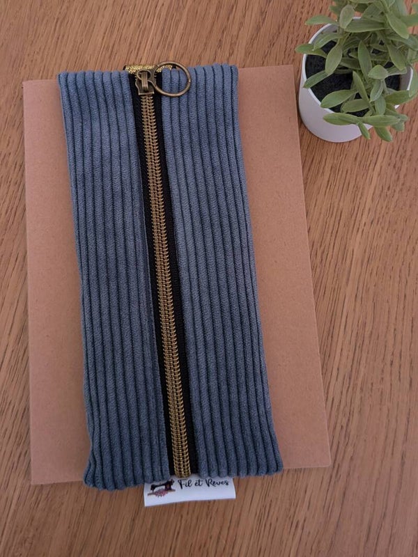 Trousse velours à élastique bleu jean