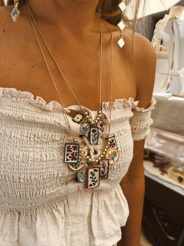 COLLAR MUSE