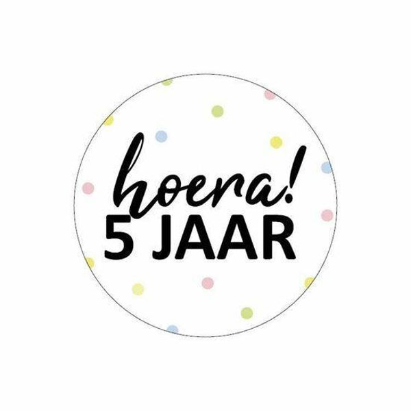 Hoera 5 jaar sticker