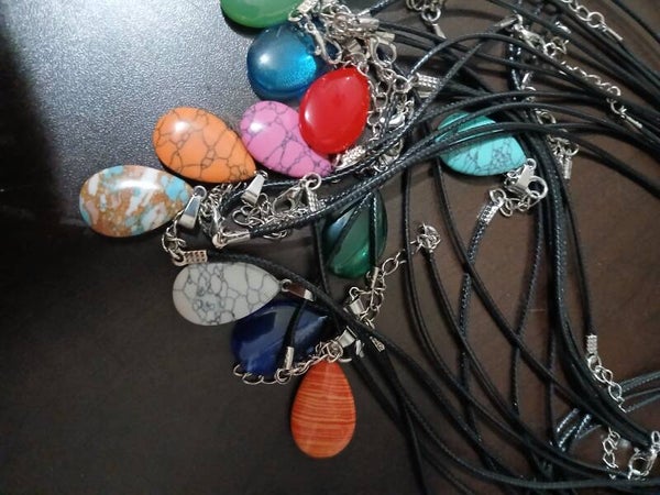 Agate tear drop necklaces