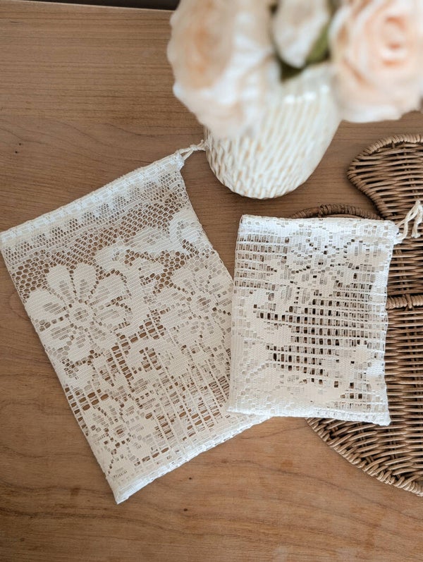 Pochette vrac en dentelle upcyclée