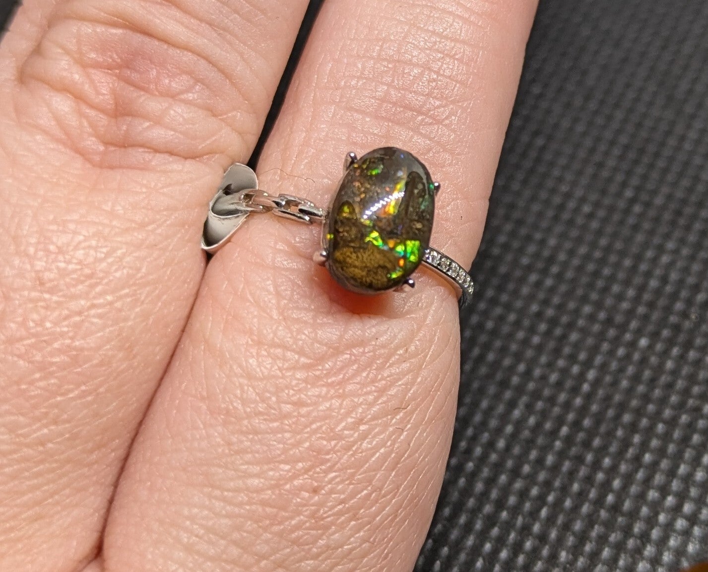 Ammolite ring