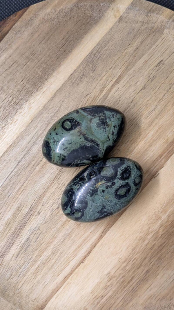 Kambaba Jasper palmstone