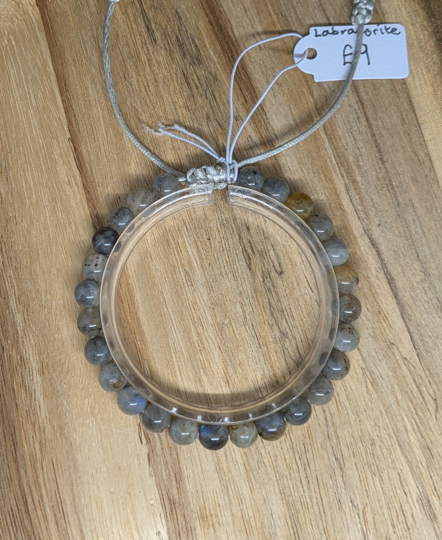 Adjustable beaded bracelet (6mm)