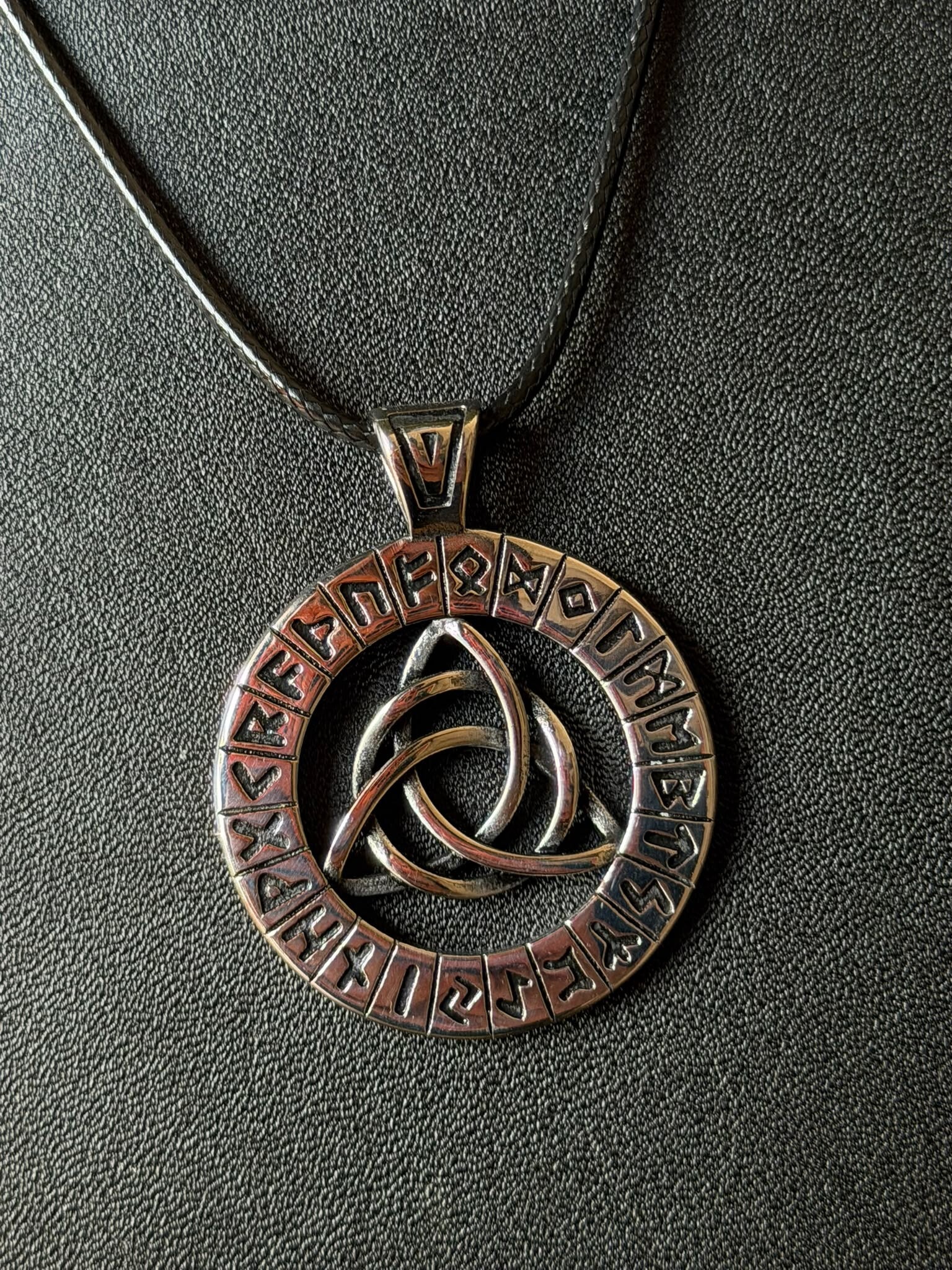 Triquetra di rune