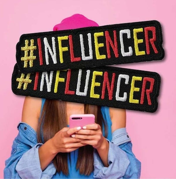 Embleem #INFLUENCER