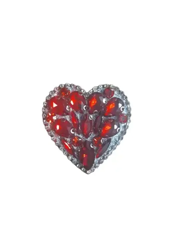 Rood hart met steentjes