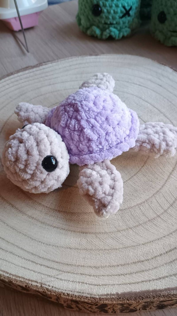 kleine zeeschildpad licht paars