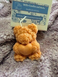 Teddy holding heart Candle