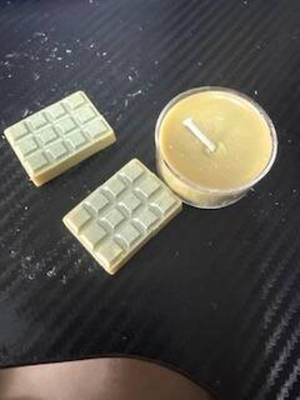 Tealight and wax melts