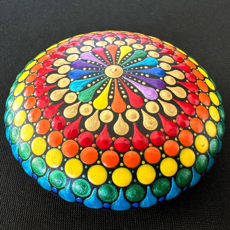 Pierre de méditation - Petit modèle 7,5 cm - arc en ciel vibrant