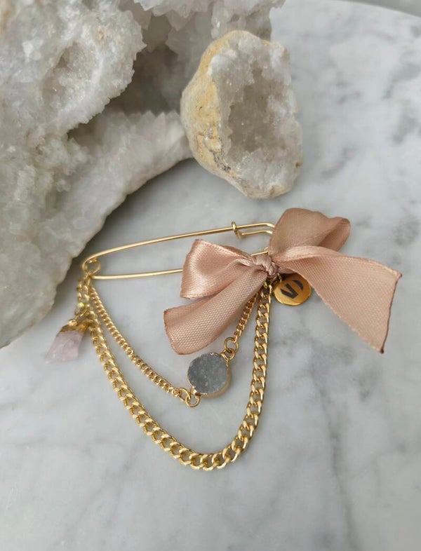 Broche....