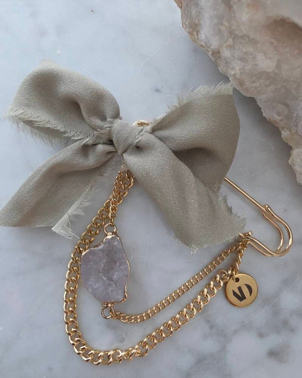 Broche....