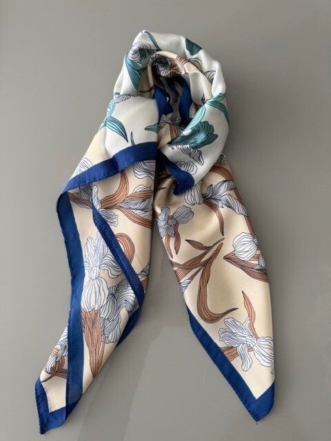 AD Scarf 7