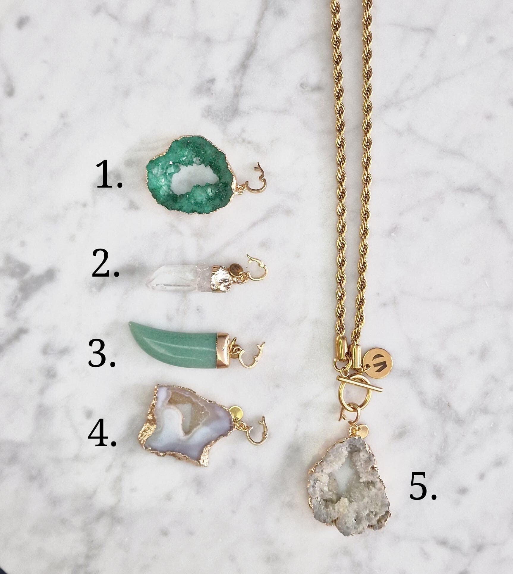 Pure Élégance Collier Pendant