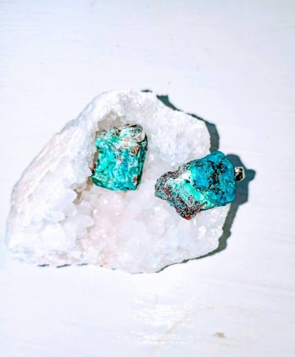 Pendentif en pierre Chrysocolle brute