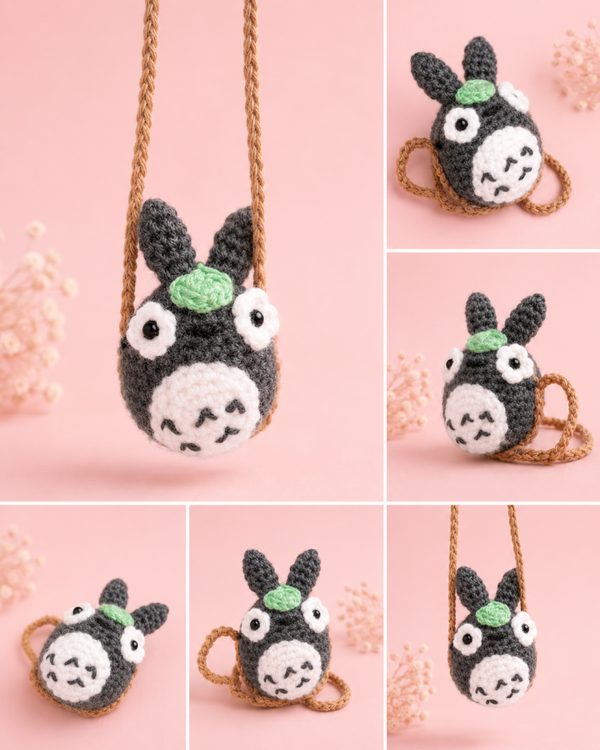 Pendentif Rétroviseur Voiture – Totoro sur sa Balançoire