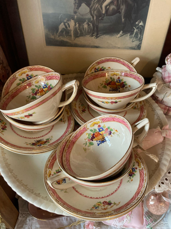 8 Engelse kop en schotels Myotts Royal Crown