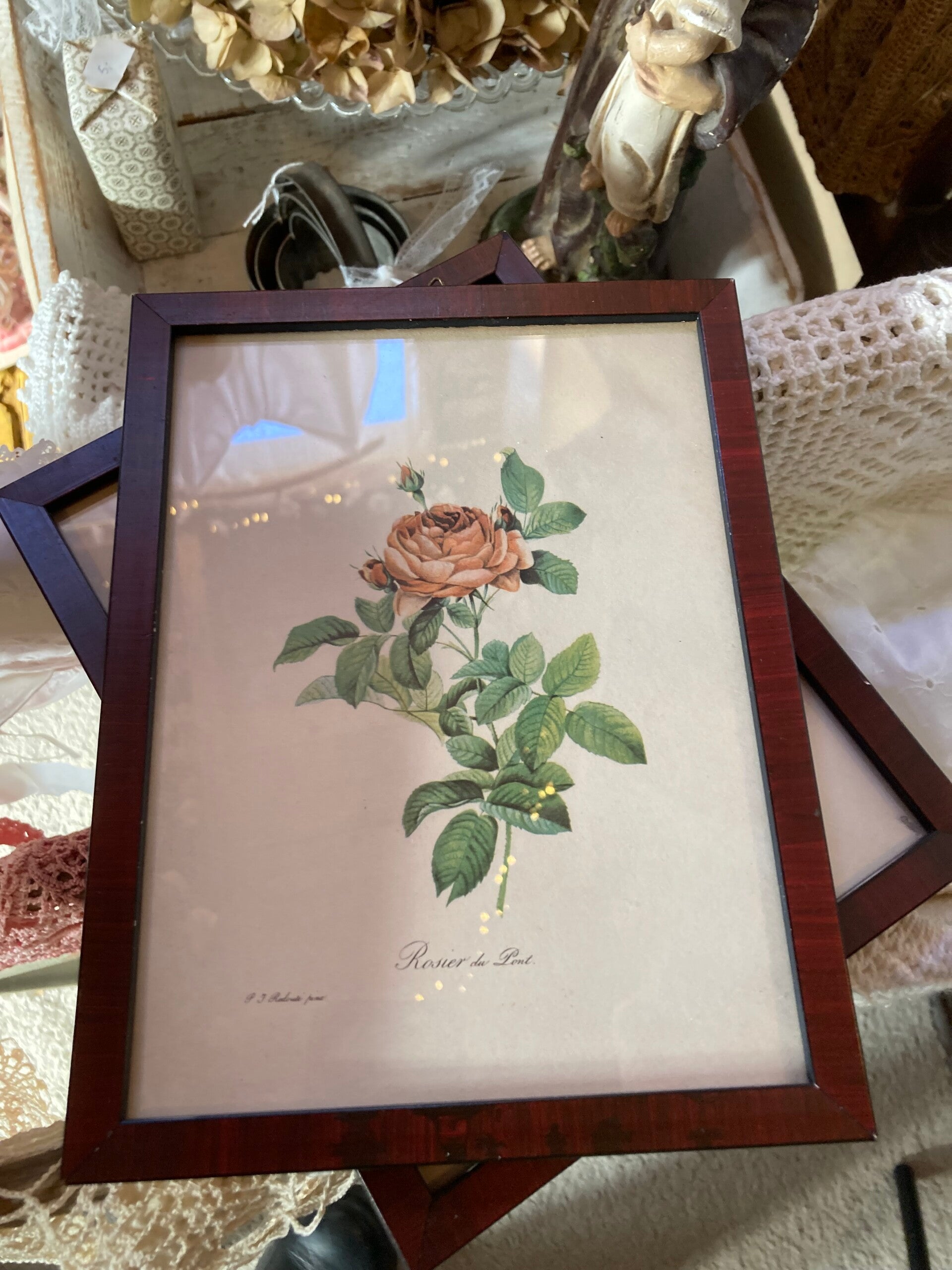 2 lijstjes met prentjes van rozen.