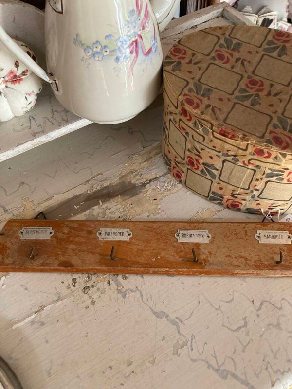 Houten vintage keukenrekje