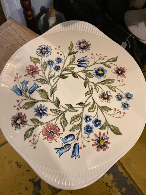 Snijplank van keramiek met bloemen