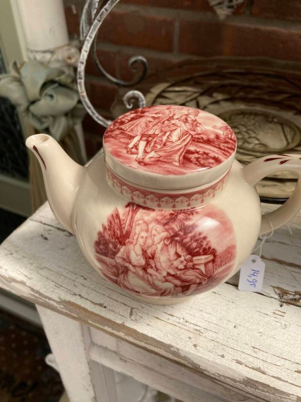 Klein theepotje met rood!