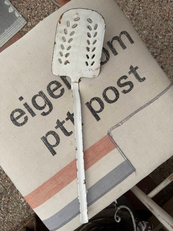 Visspaan in wit emaille