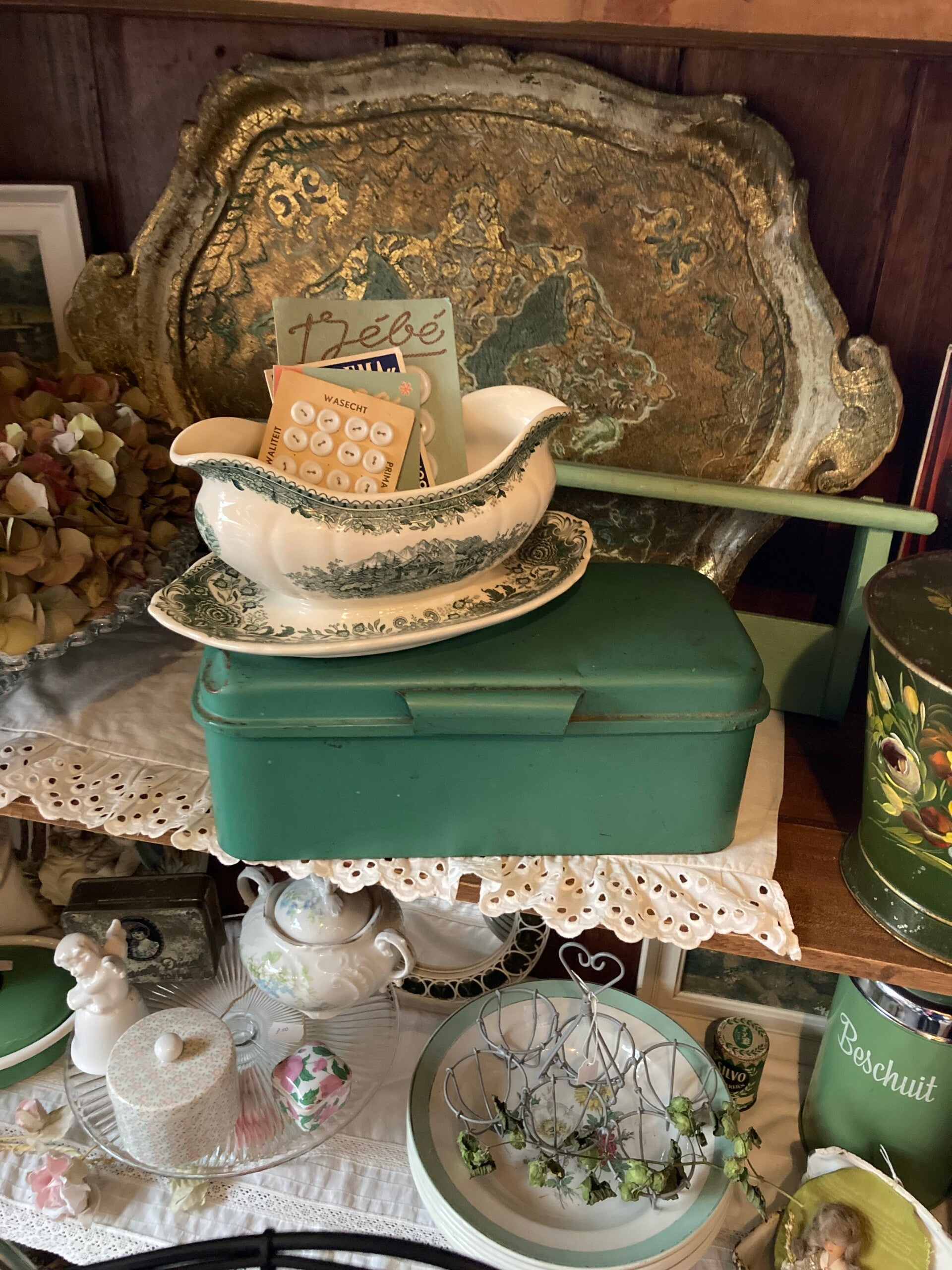 Oude Groene lunchbox/ blik of voor crackers/ ontbijtkoek