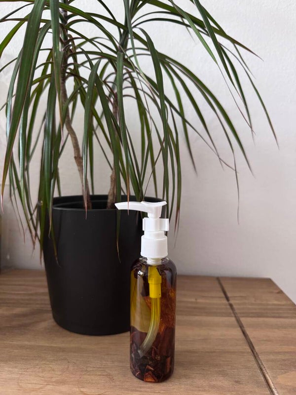 Bio-Olivenöl mit Nelken und Zimt