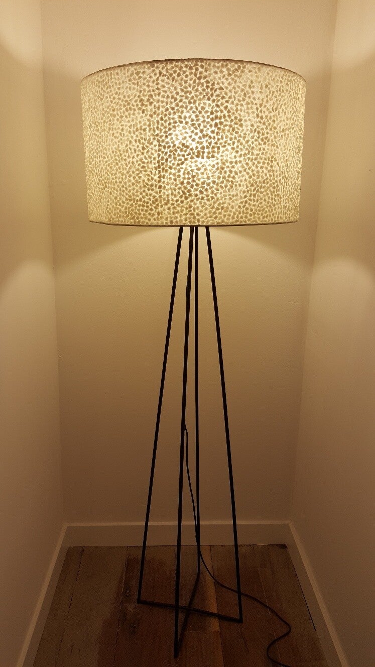 Schelpen vloerlamp zwart/wit/parelmoer hoog 158 cm