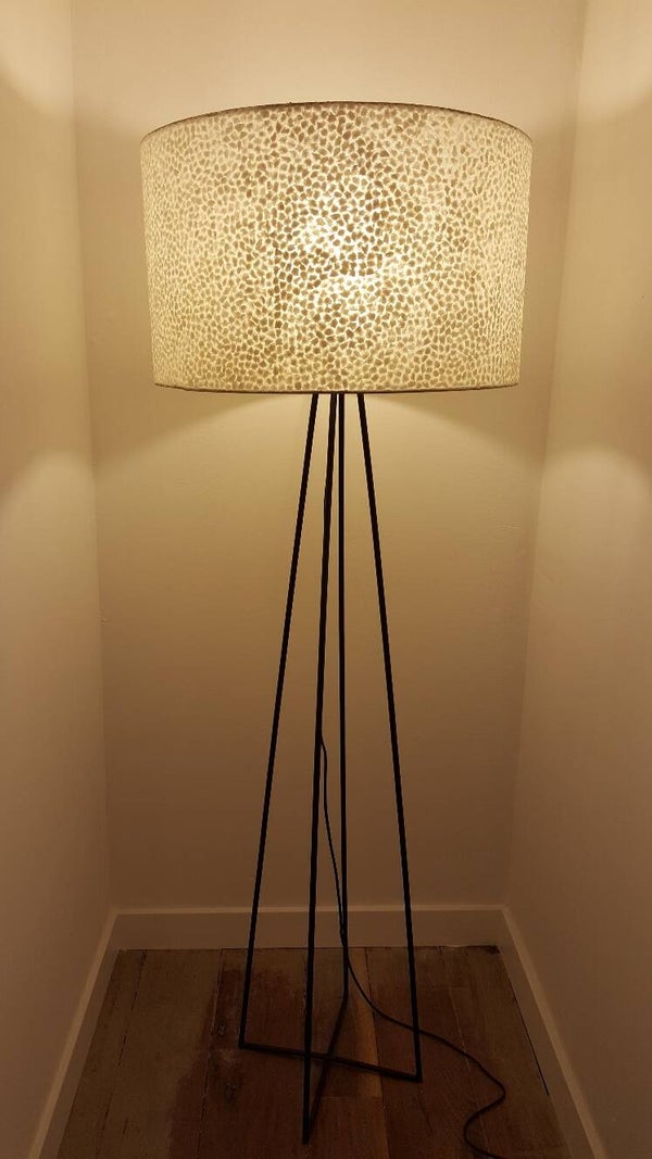 Schelpen vloerlamp zwart/wit/parelmoer hoog 158 cm