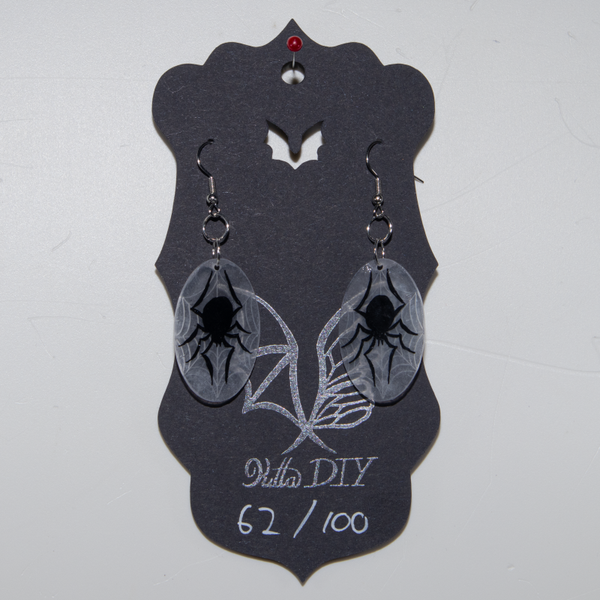 Halloweenoorbel Spin in web 62