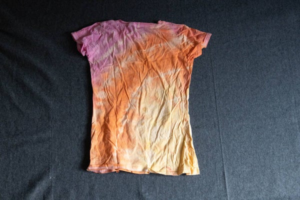 Tie dye klein logo kitta in hart
