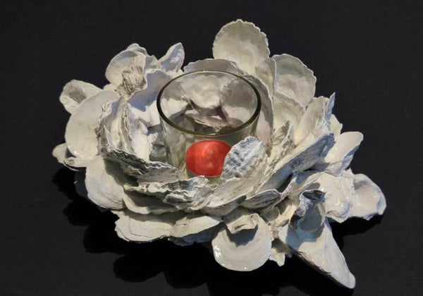 Dekorativer Kerzenhalter aus Austernmuschel