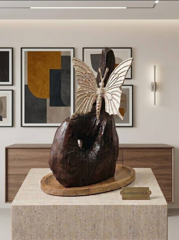 Holzskulptur "Symbiose" - Dunkles Holz & Silbereffekt.