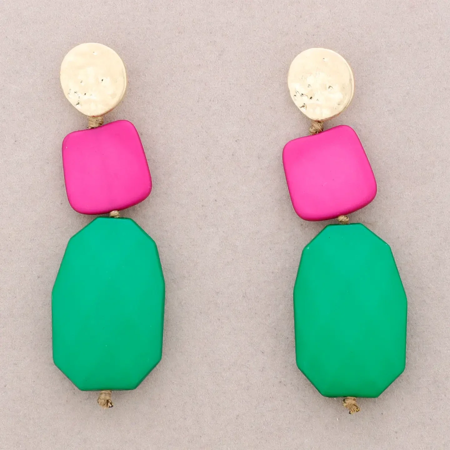 Oorbellen met harskralen - roze groen