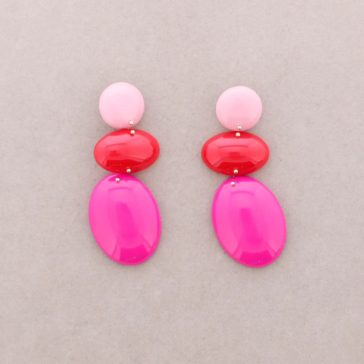 Oorbellen met harskralen en RVS - roze rood