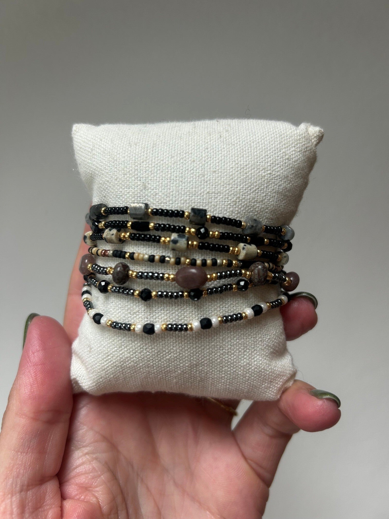 Armbandjes handgemaakt - zwart01