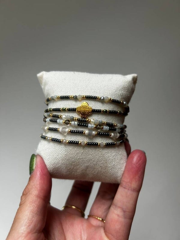 Armbandjes handgemaakt - zwart02