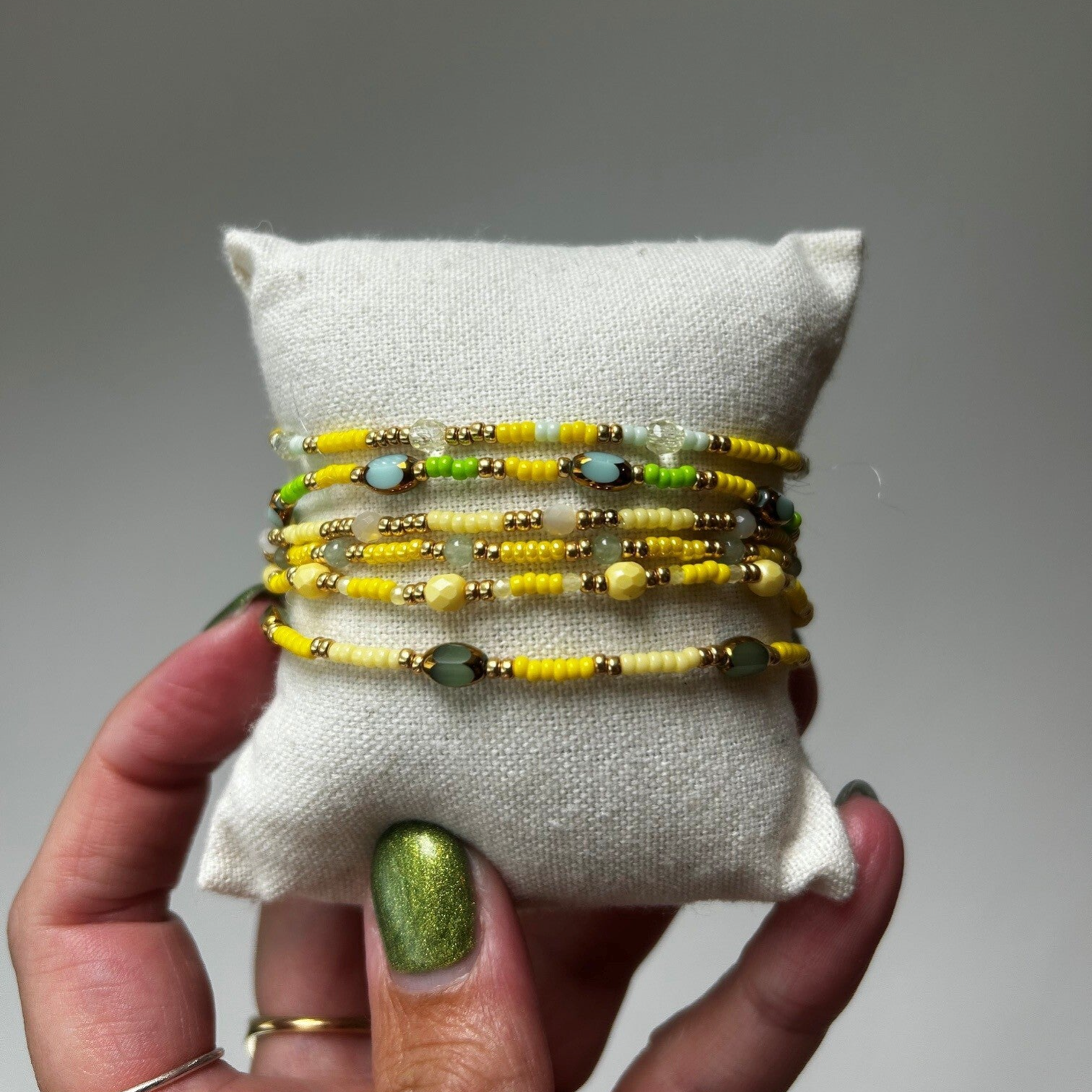Armbandjes handgemaakt - geel