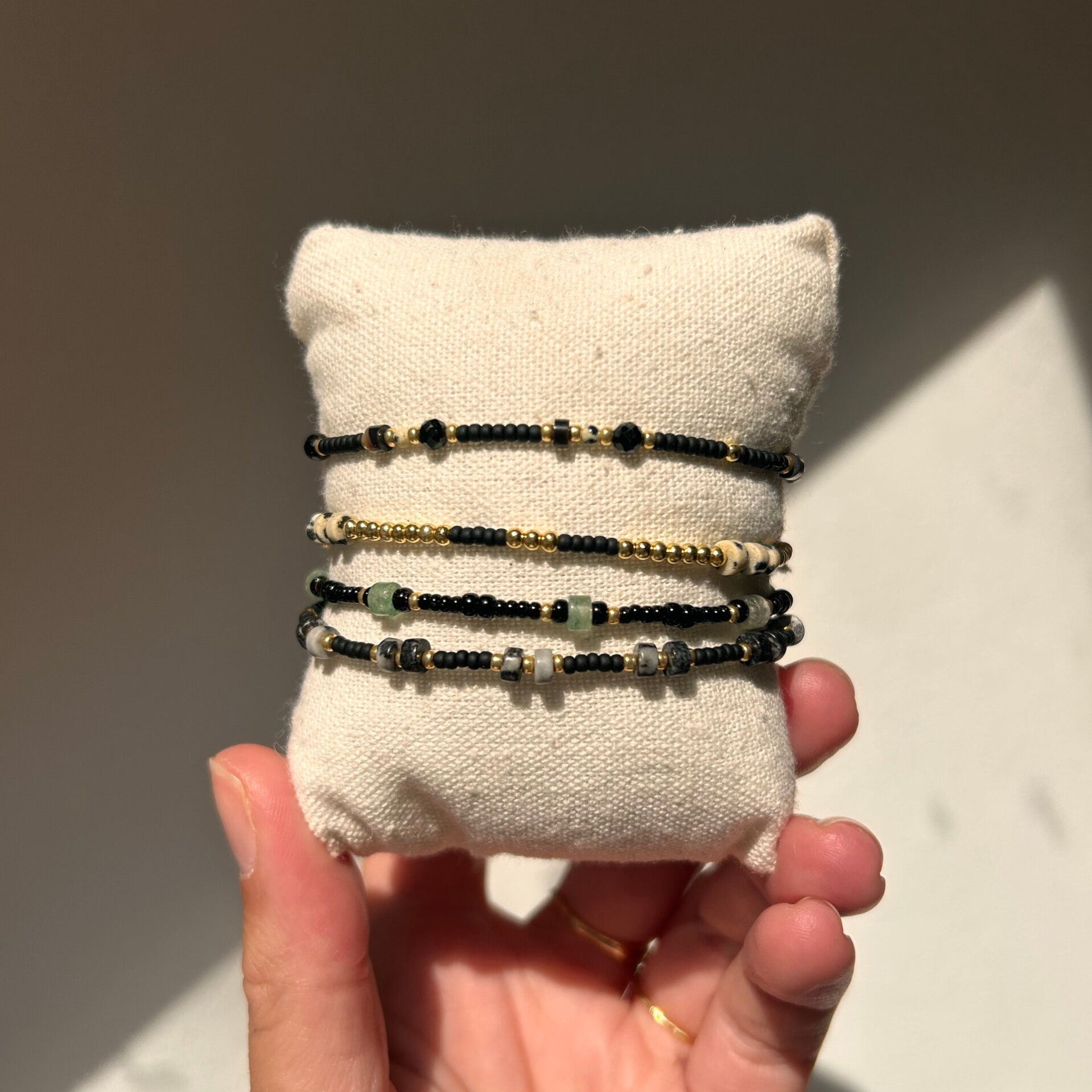 Armbandjes 39 | Black gold