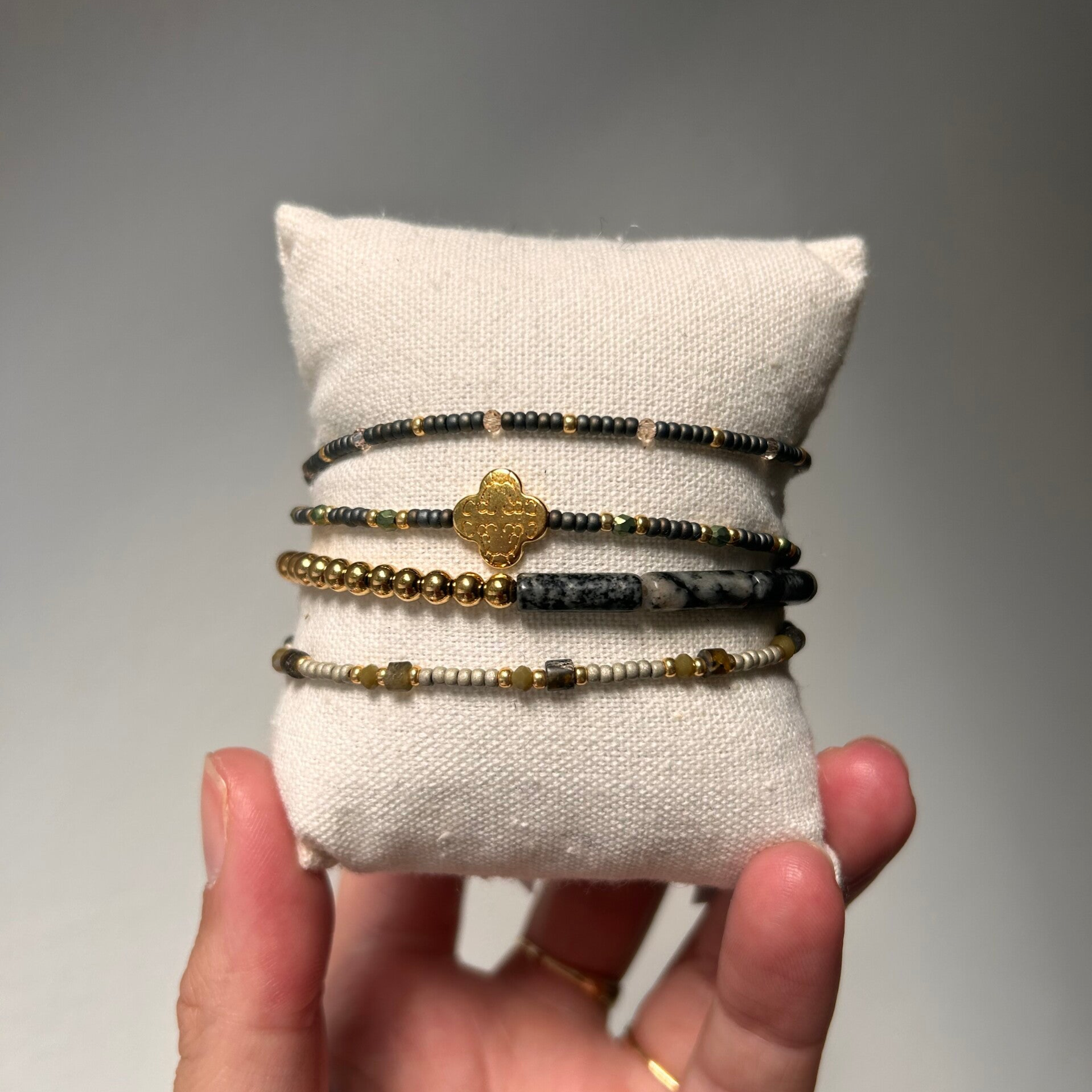 Armbandjes 37 | Antracite