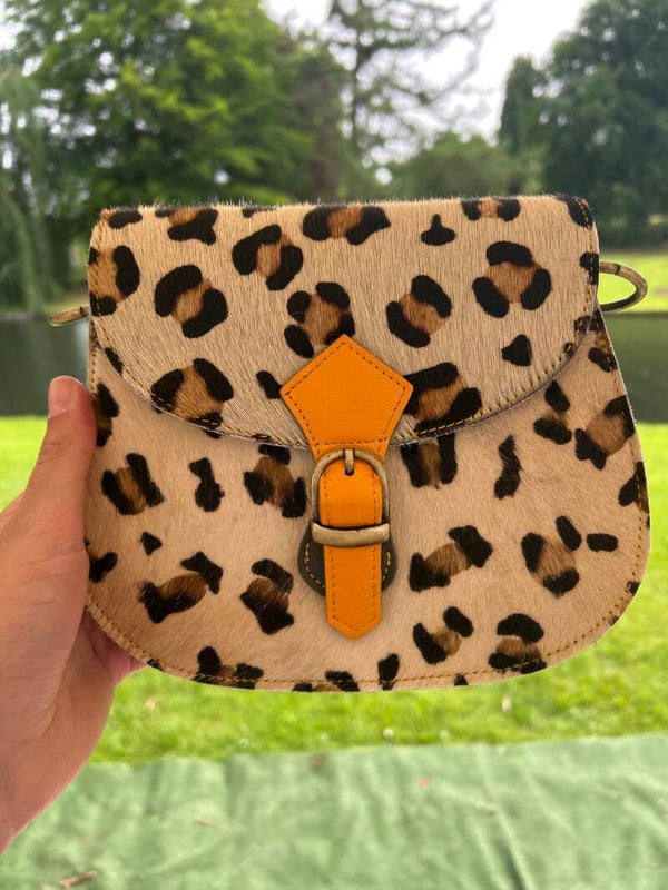 Leren tasje panterprint oranje