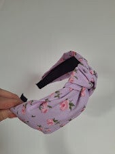 Knoophaarband lila bloemen